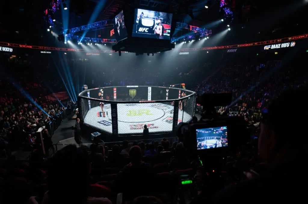 当热血遇上科技：bb体育直播多视角直播为MMA粉丝带来极致体验
